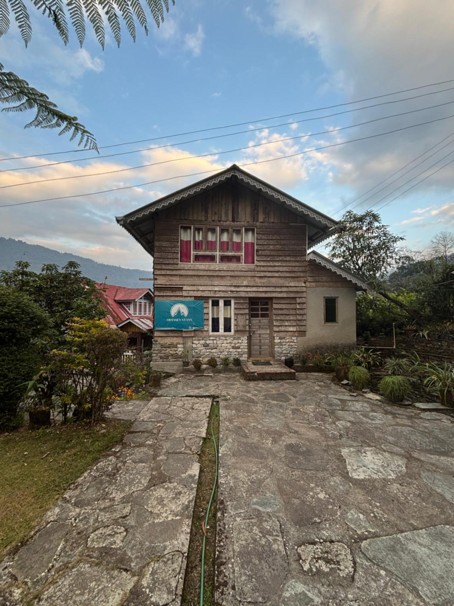 ペリングOdyssey'S Darap Eco Retreatアパートメント エクステリア 写真