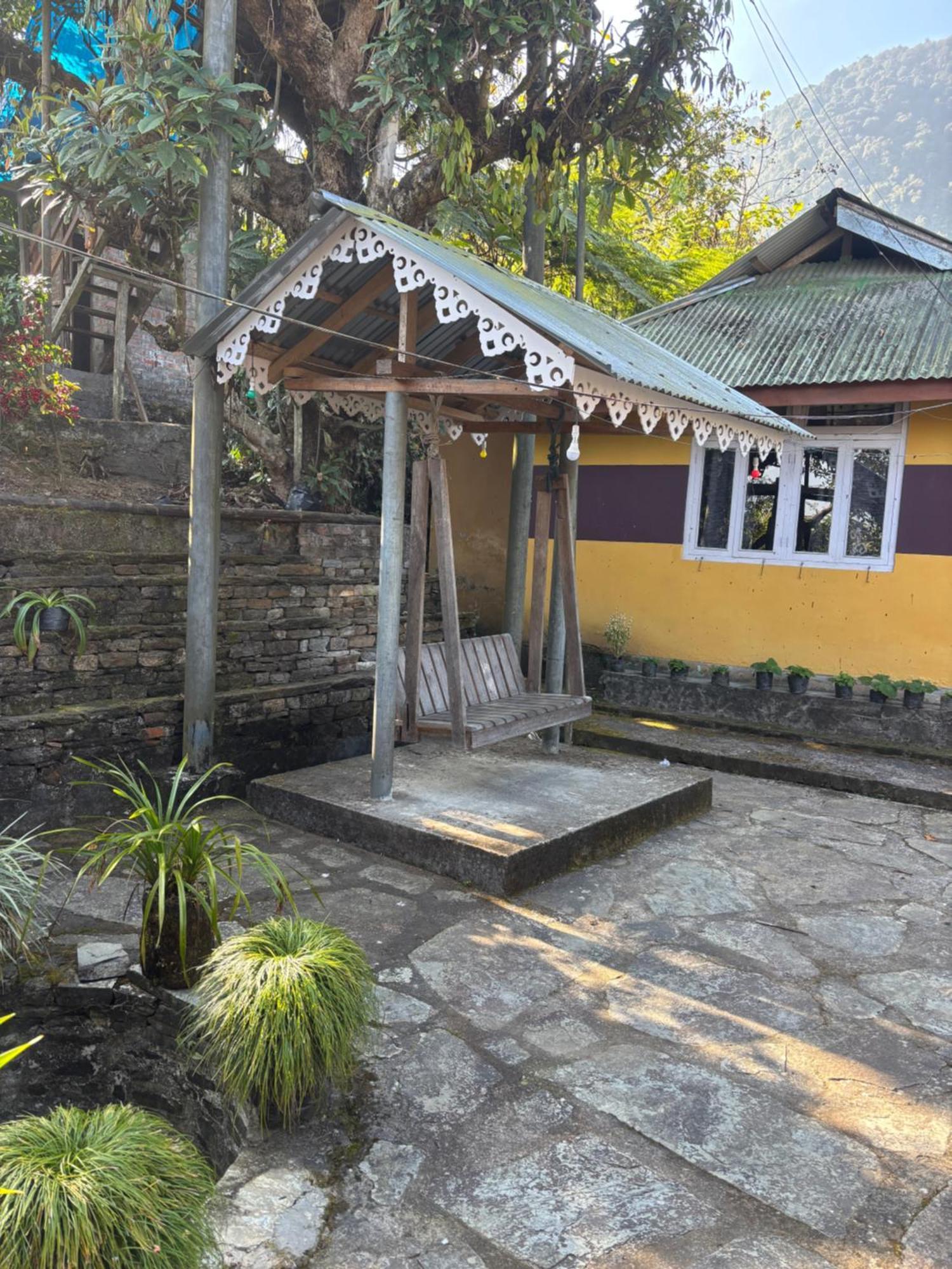 ペリングOdyssey'S Darap Eco Retreatアパートメント エクステリア 写真