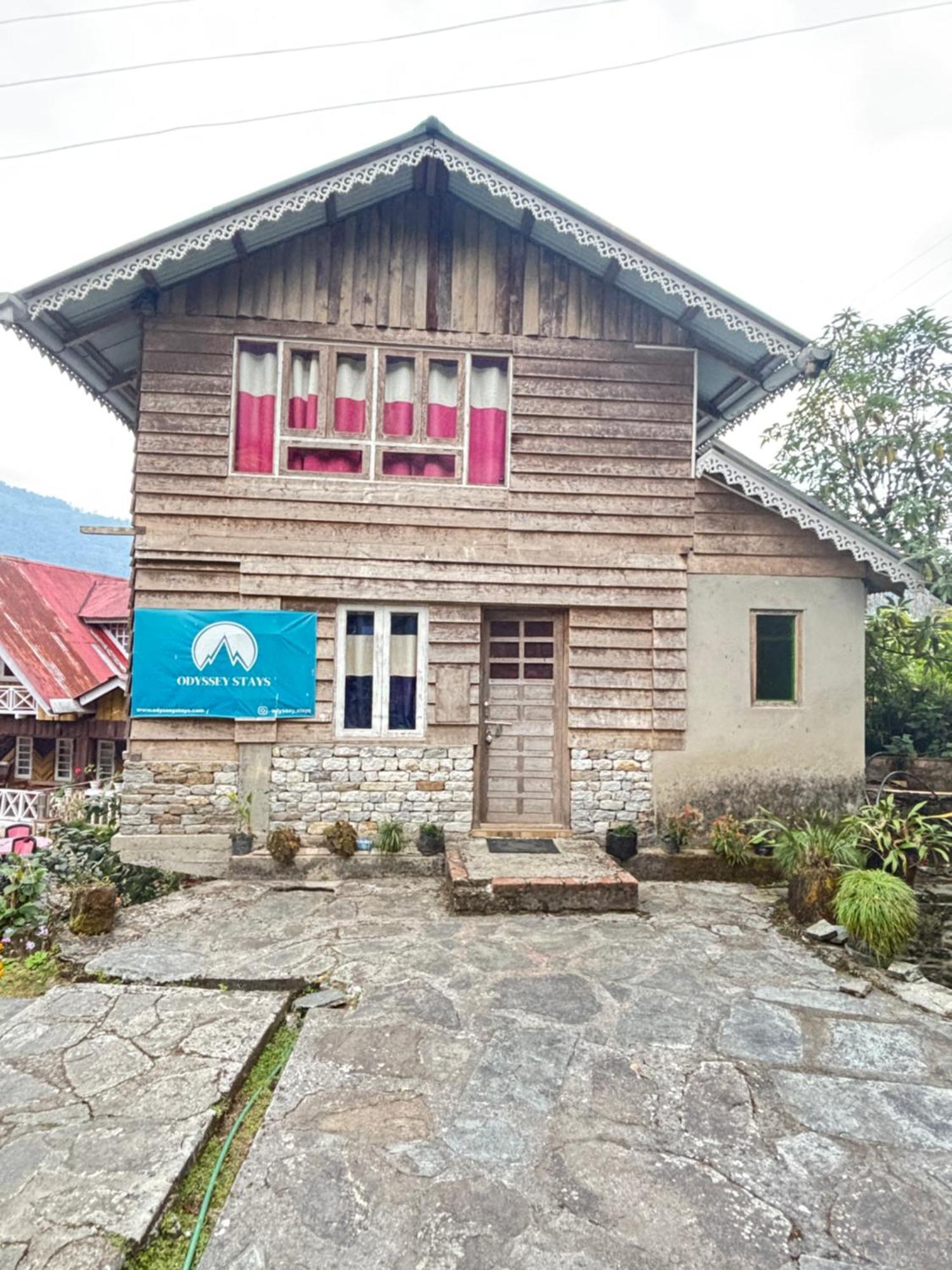 ペリングOdyssey'S Darap Eco Retreatアパートメント エクステリア 写真