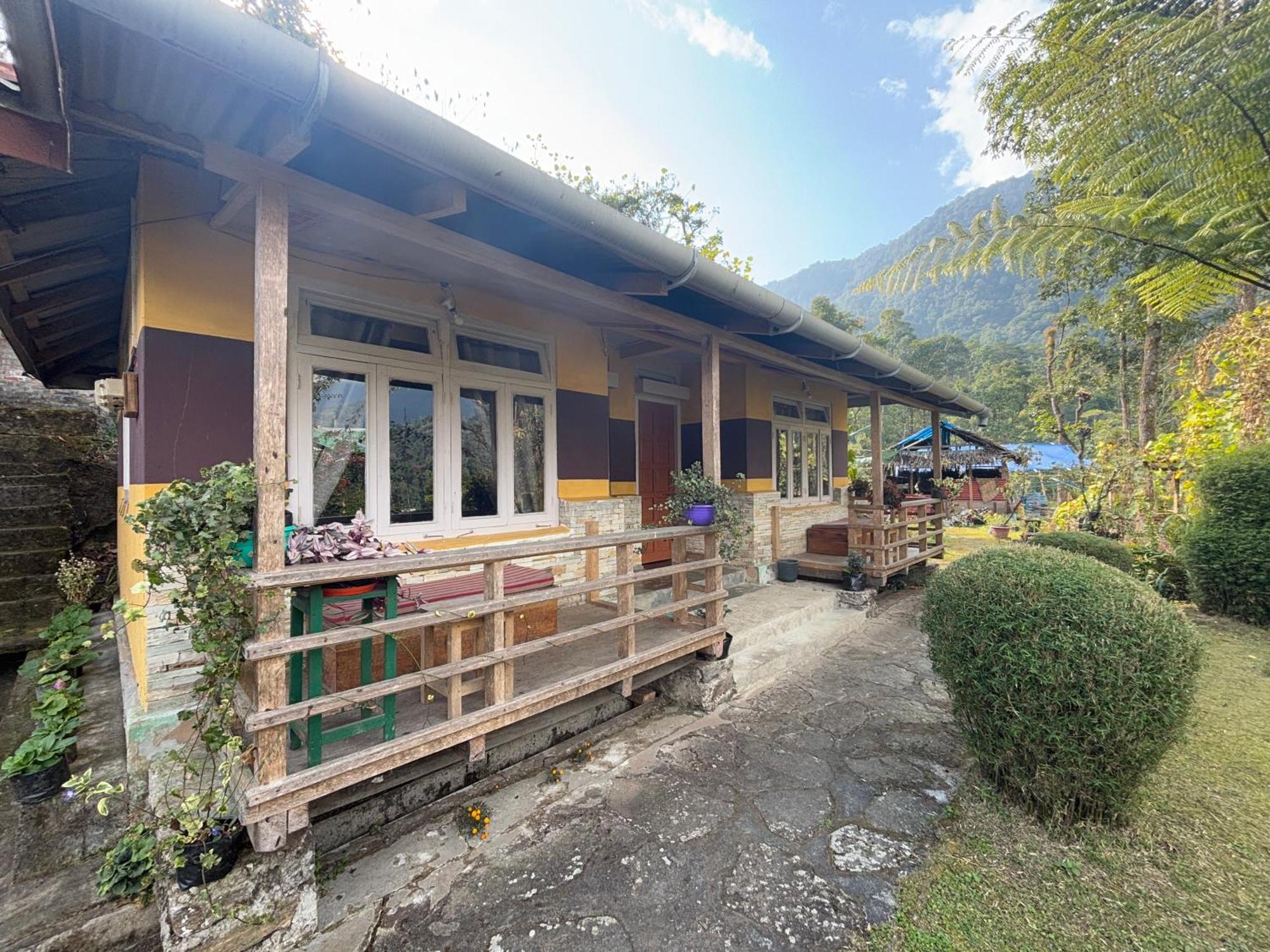 ペリングOdyssey'S Darap Eco Retreatアパートメント エクステリア 写真