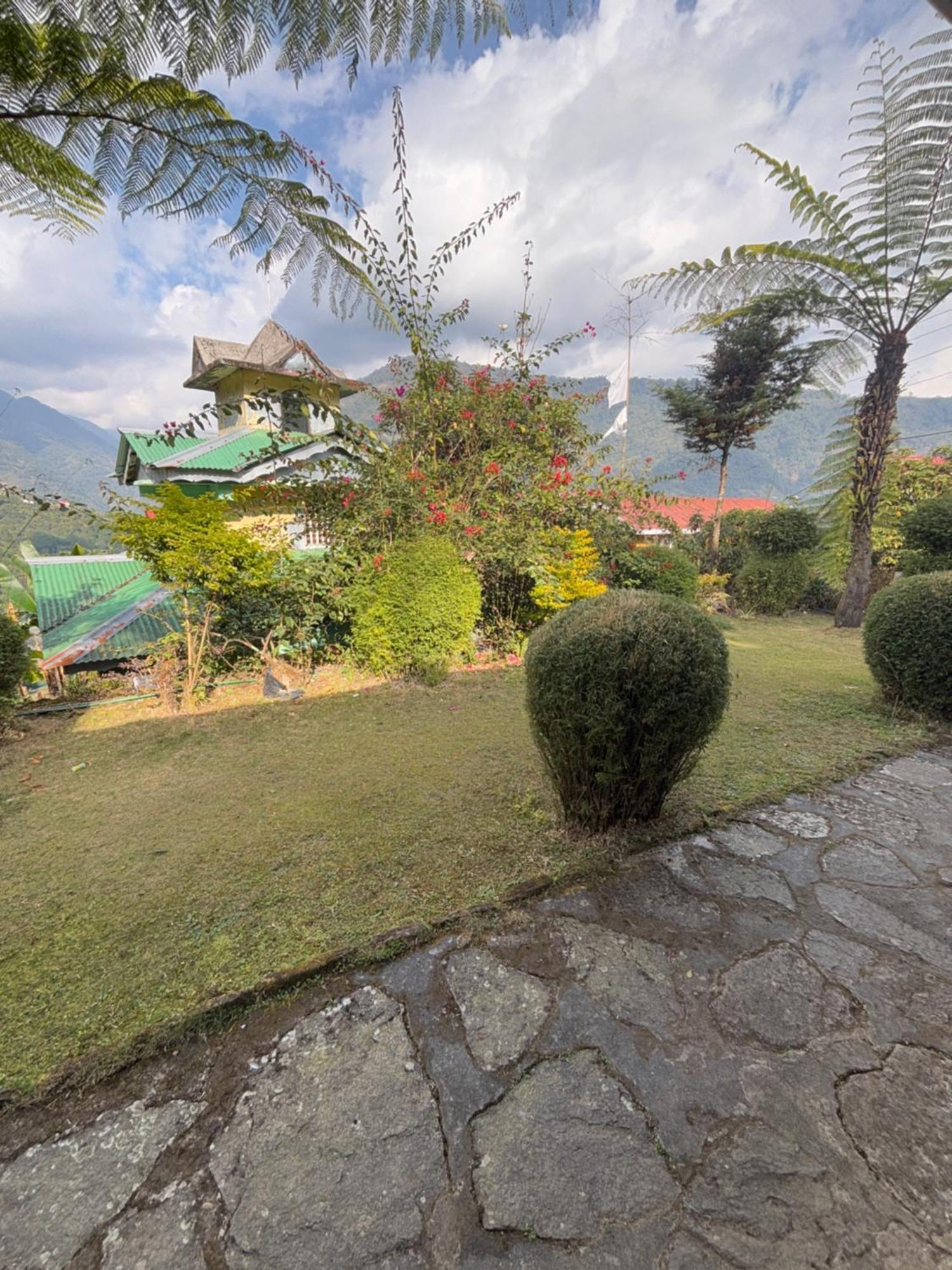 ペリングOdyssey'S Darap Eco Retreatアパートメント エクステリア 写真